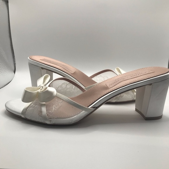 Naturalizer Women's Pnina Tornai Alhubu White Lace Slip On Heels Size 10.5M - Picture 3 of 10